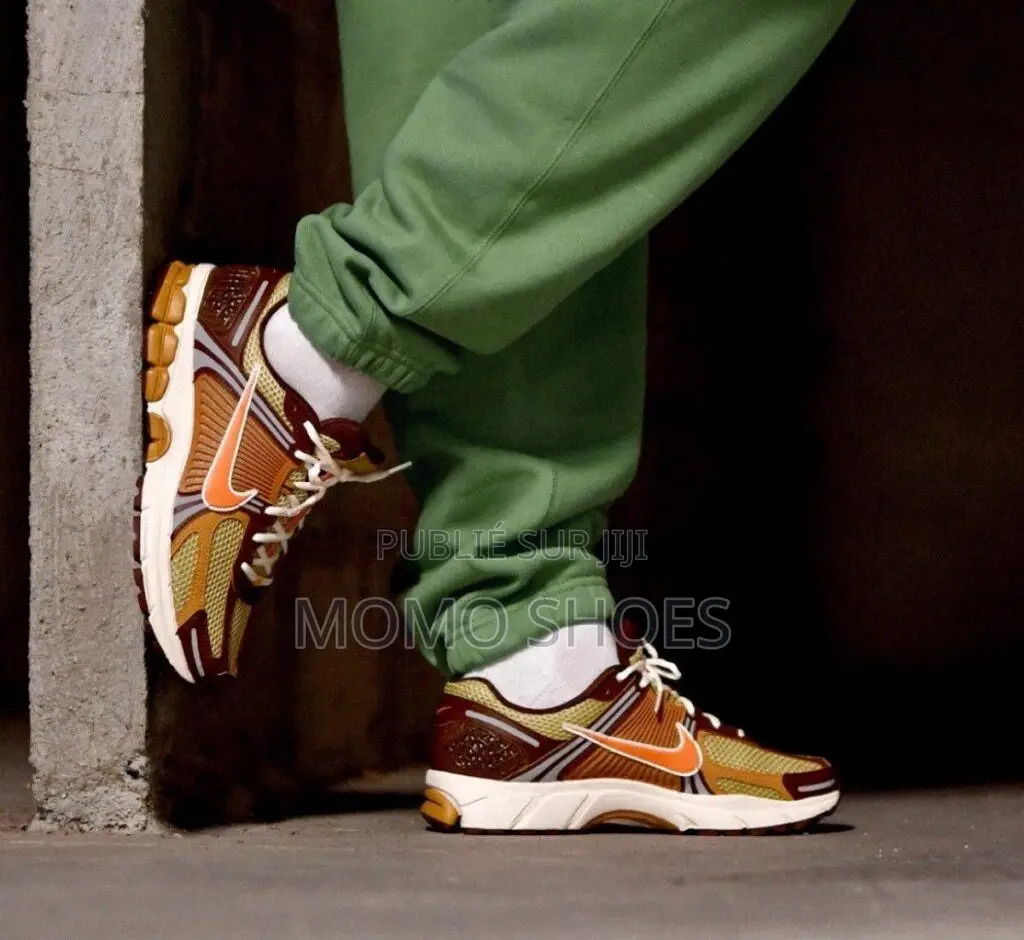 Chaussures Nike Vomero5