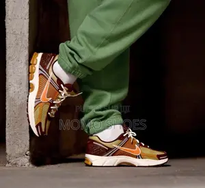 Chaussures Nike Vomero5