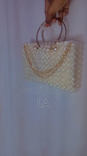 Photo - Sac en Perles : Élégance Et Raffinement