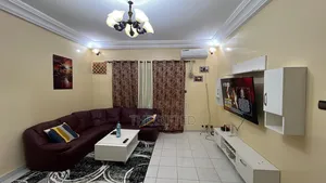 Furnished 2chbre Chambre et salon dans Diamond Offers, Almadies à Louer