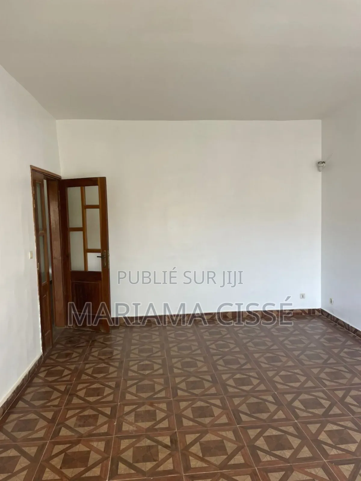 6chbre Appartement dans Tàwfekh, Dakar Plateau à Vendre