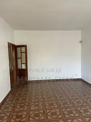 6chbre Appartement dans Tàwfekh, Dakar Plateau à Vendre