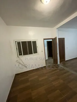 6chbre Appartement dans Tàwfekh, Dakar Plateau à Vendre