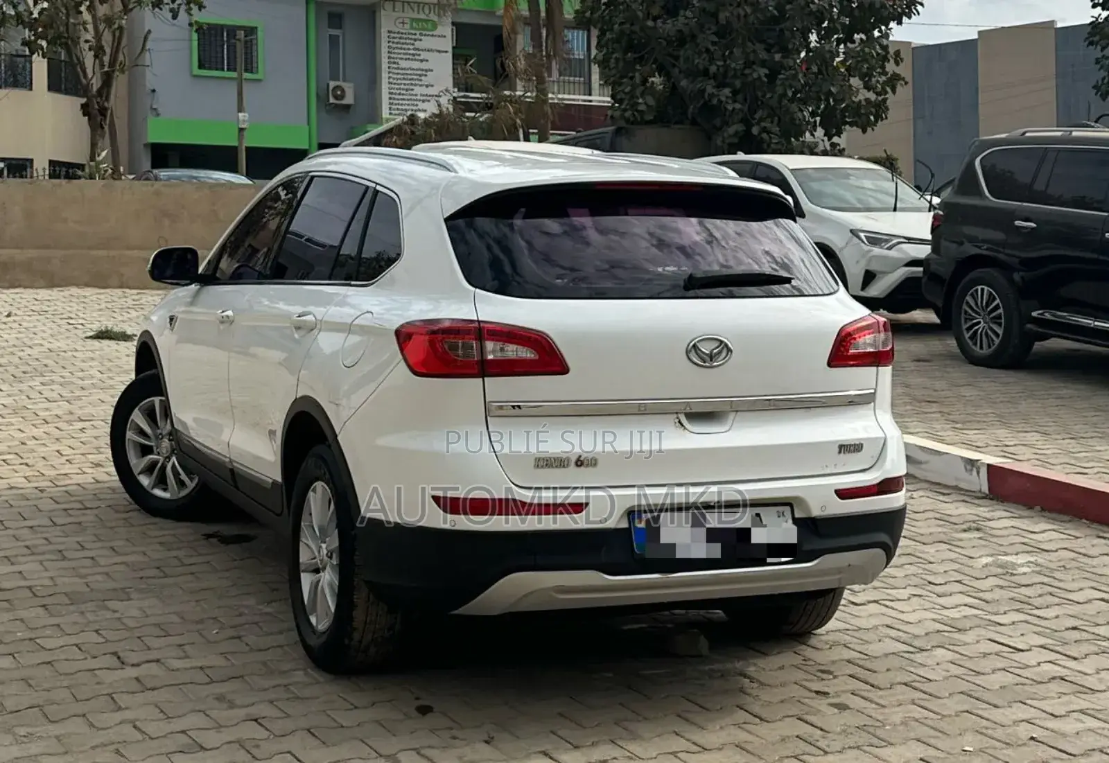 Car 2018 Blanc