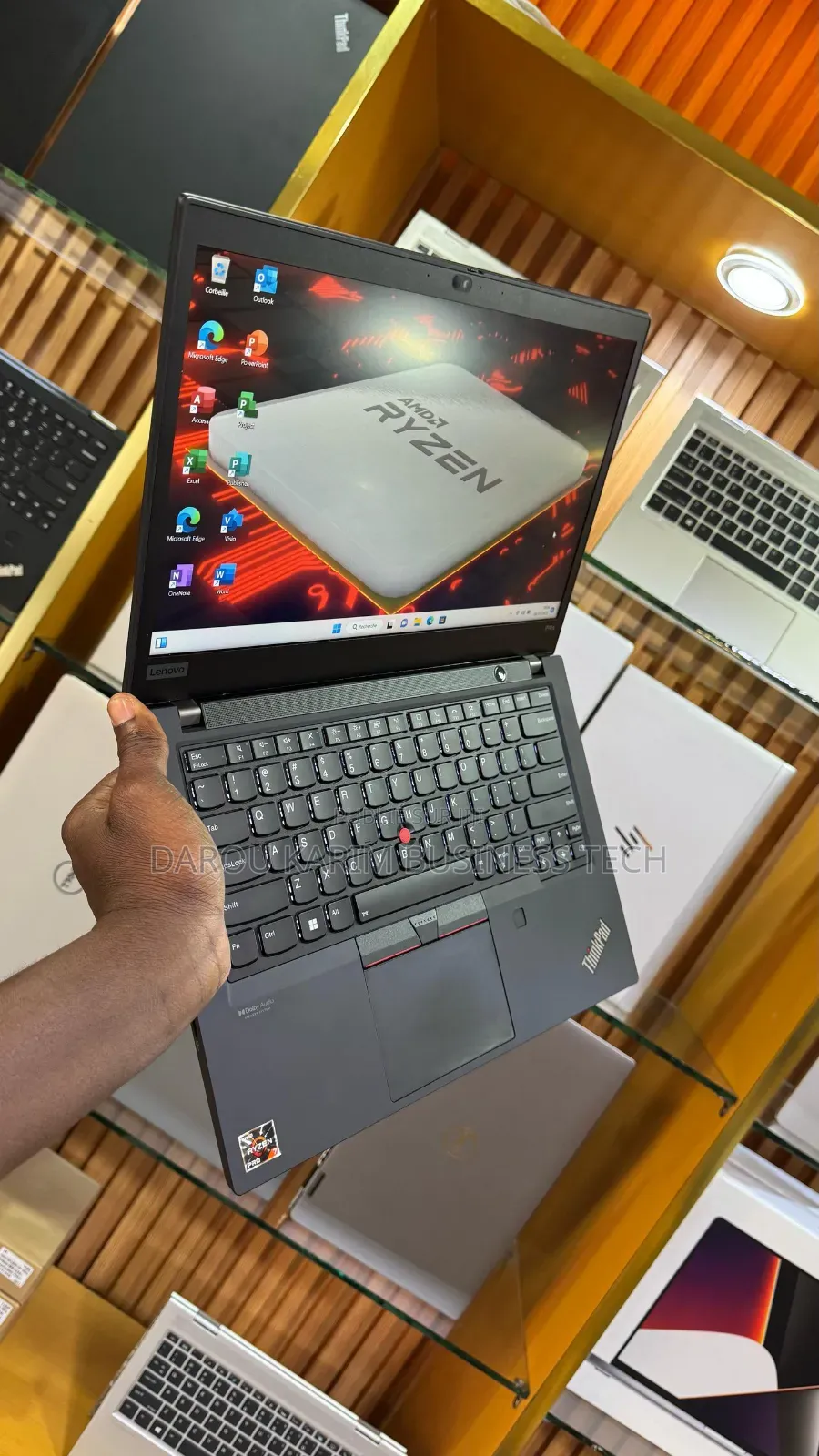 New Lenovo Thinkpad P14s 16GB AMD Ryzen 7 SSD 512GB