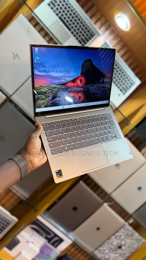 New Lenovo ThinkBook 13 16GB Intel Core I5 SSD 256GB