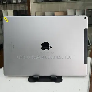 Apple iPad Pro 2 12.9 256 GO Autre