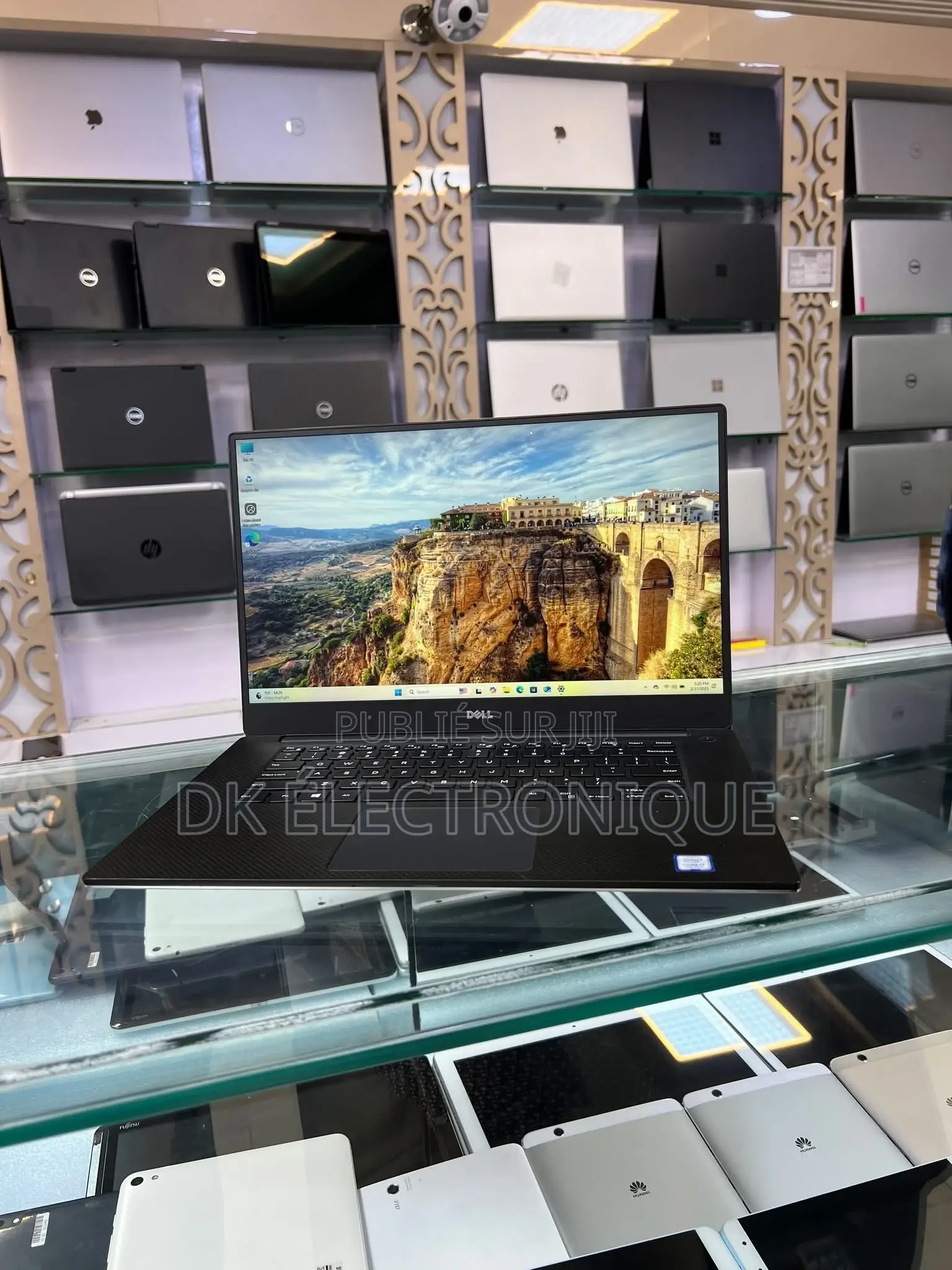 New Dell XPS 15 (9560) 16GB Intel Core I7 SSD 512GB