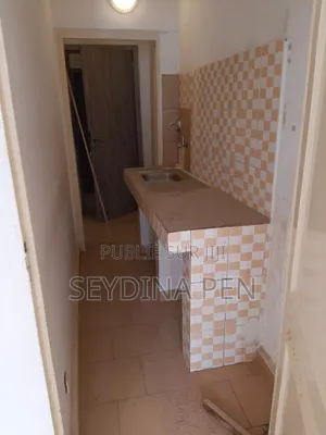 1chbre Chambre et salon dans Alkmia, State, Almadies à Louer