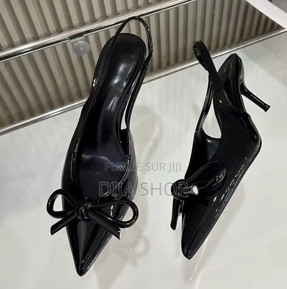 Chaussure Disponible Chaussure Chic Élégante