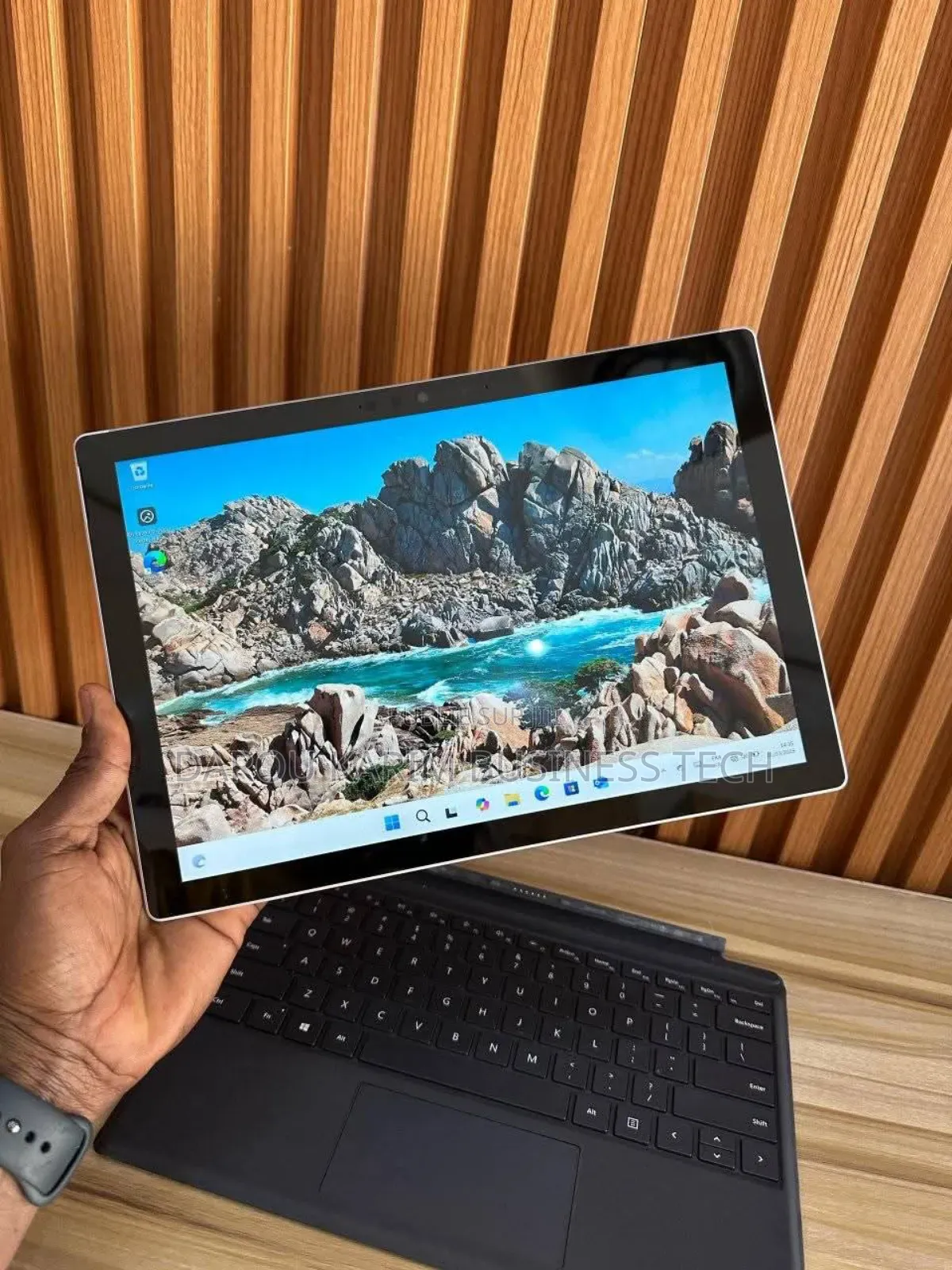 Microsoft Surface Pro 7 16GB Intel Core I5 SSD 256GB