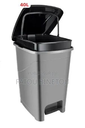Photo - Poubelle Plus Sceau 40 Litres
