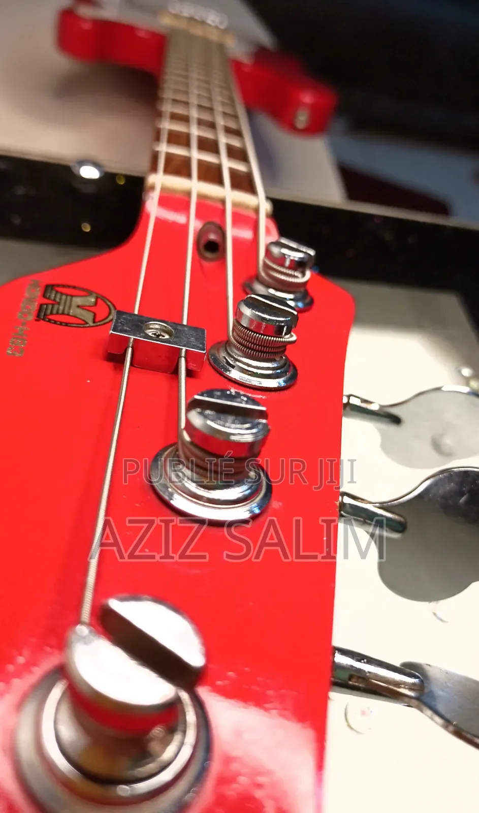 Guitare Bass Hondo H83