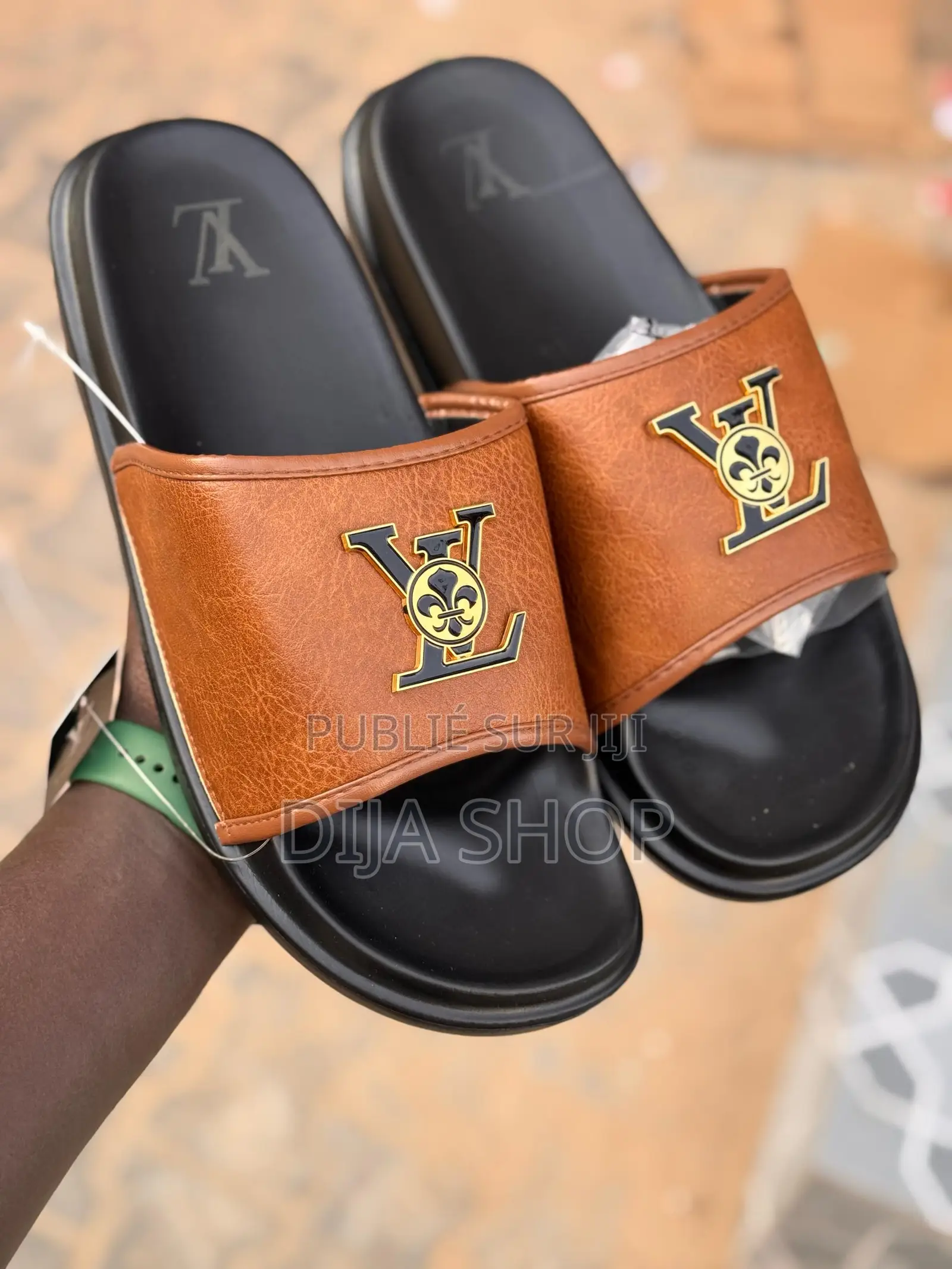 Louis Vuitton Disponible Pointure ,40,41,42,43,44,45,