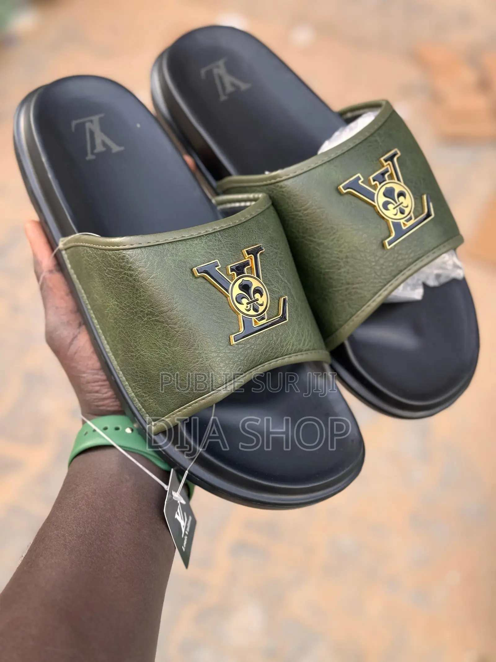 Louis Vuitton Disponible Pointure ,40,41,42,43,44,45,