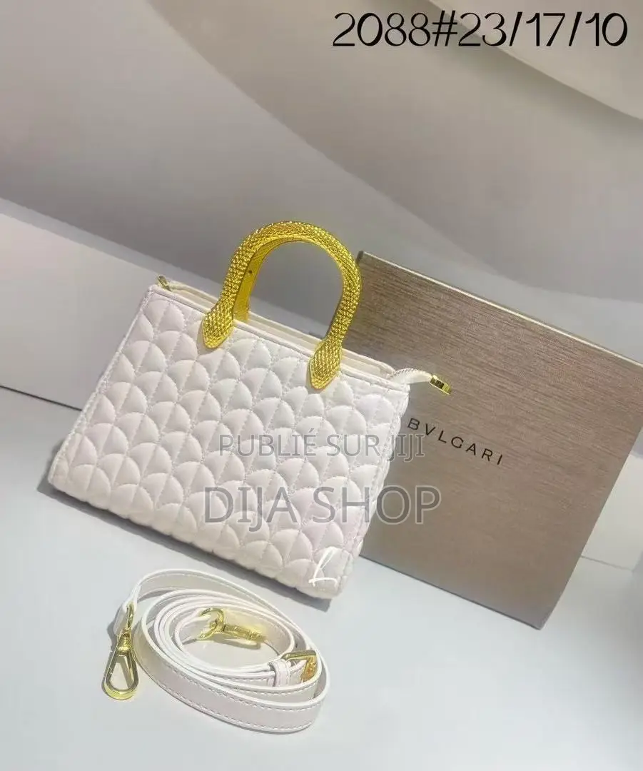 Disponible Bvlgari 25 Cm