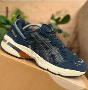 Photo - Asics 1090v2