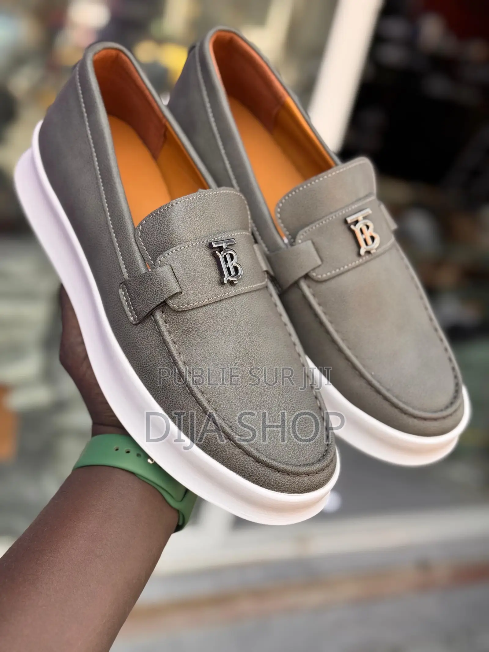 Original Burberry Disponible Pointure ,40,41,42,43,44,45,