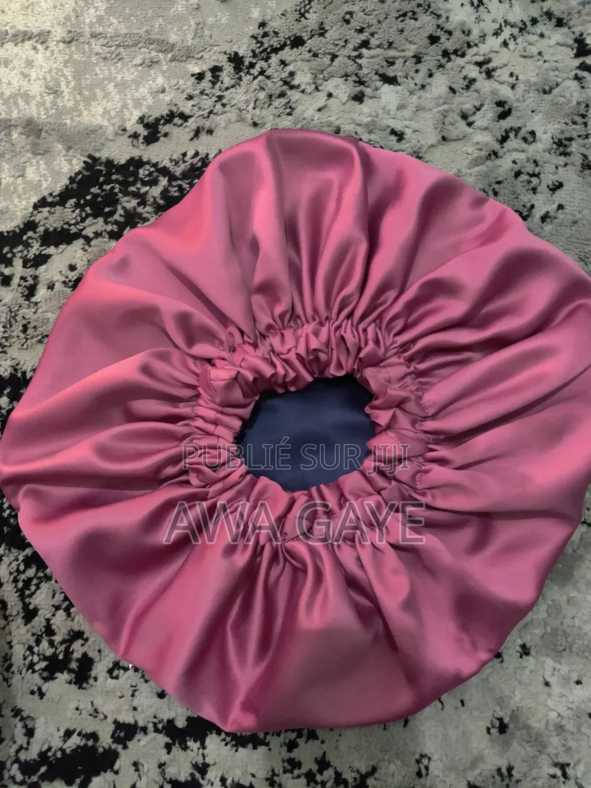 Bonnet en Satin Double Face