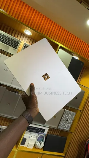 New Microsoft Surface Laptop 5 16GB Intel Core I7 SSD 512GB