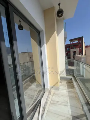 2chbre Appartement dans , Ngor à Louer