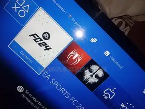 Ps4 + 3 Jeux Playstation Vena