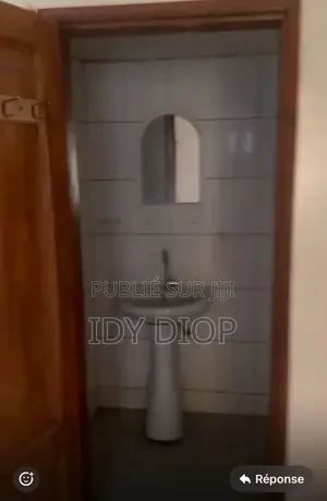 6chbre Maison dans Keur Massar, Dieuppeul-Derklé à Vendre