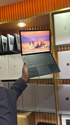 New Microsoft Surface Laptop 3 16GB Intel Core I7 SSD 256GB