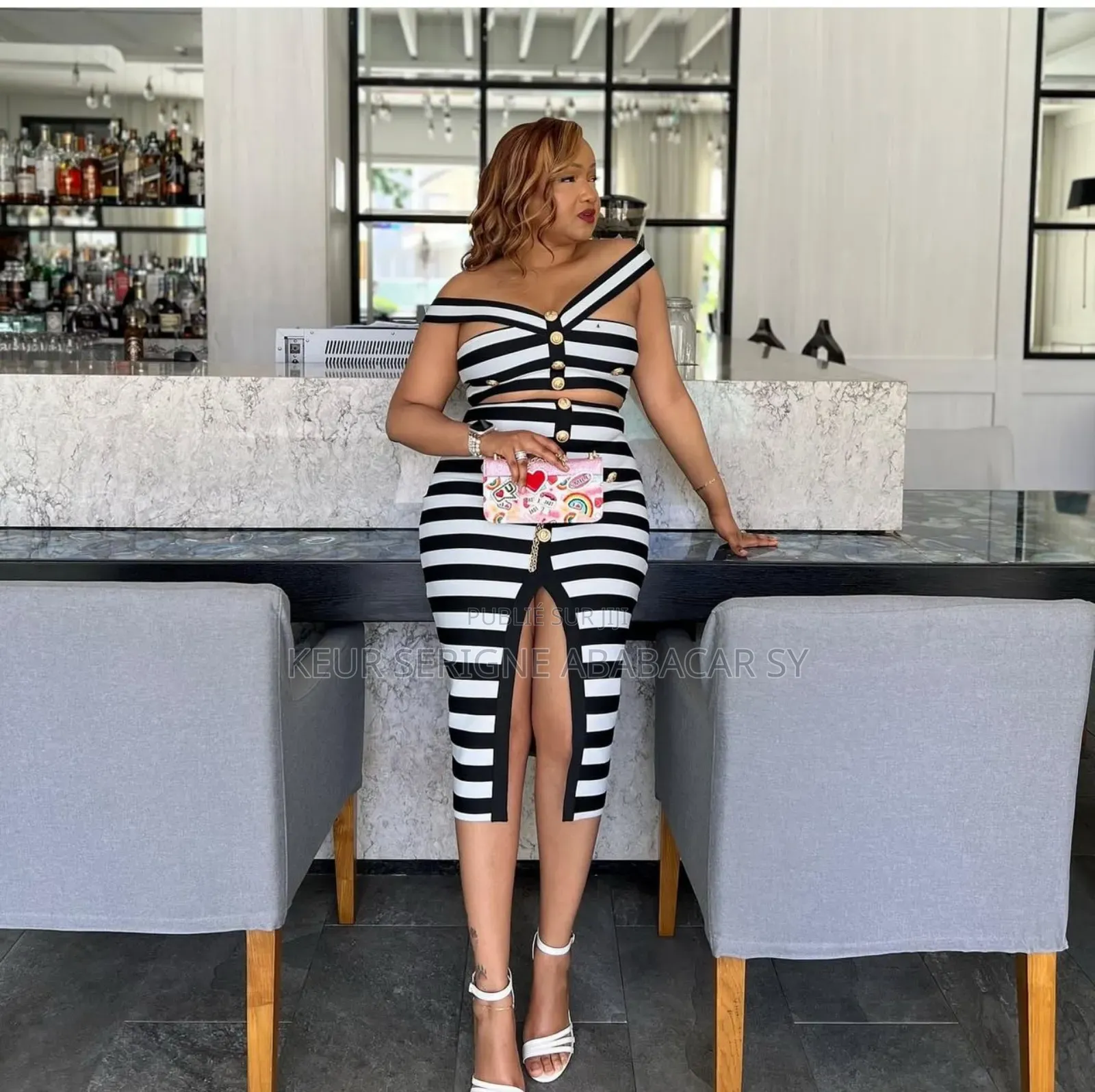 Ensemble Femmes Avec Bouton