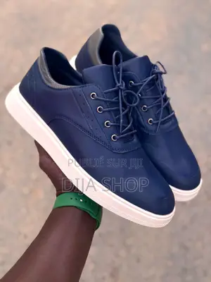 Photo - Tommy Hilfiger Homme Dispo Pointure 40,41,42,43,44,45,46,