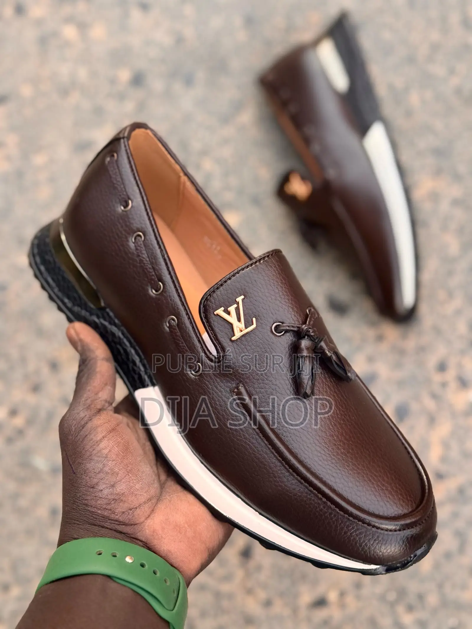 Louis Vuitton Disponible Pointure ,40,41,42,43,44,45,46,