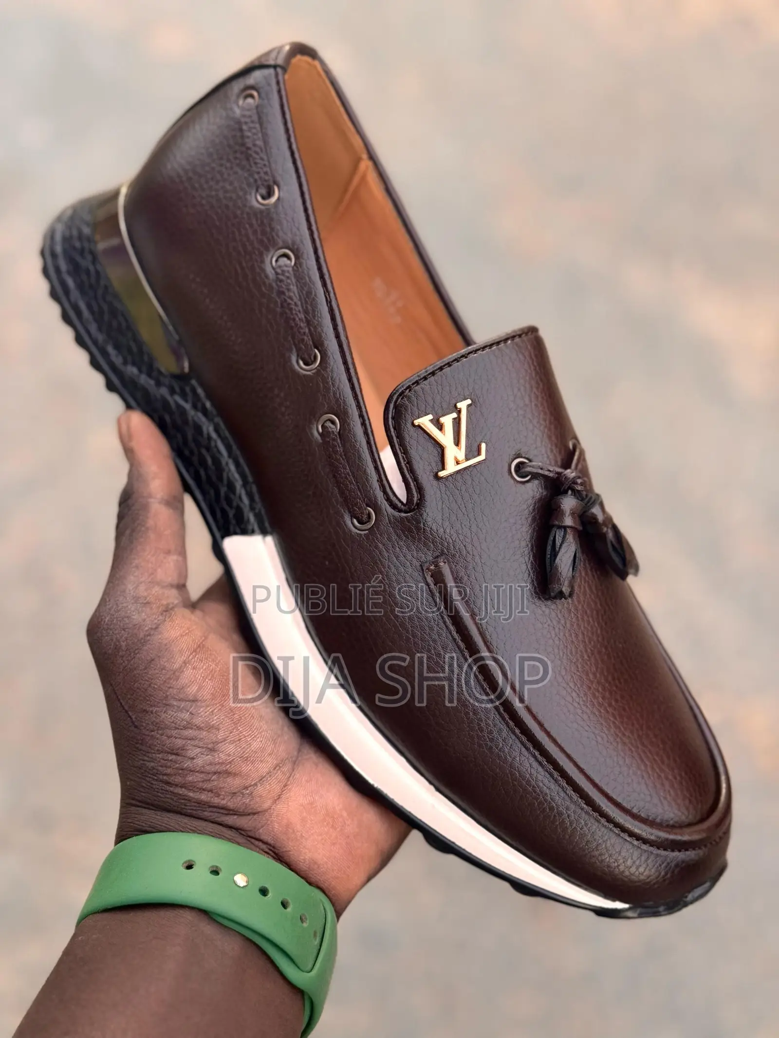 Louis Vuitton Disponible Pointure ,40,41,42,43,44,45,46,