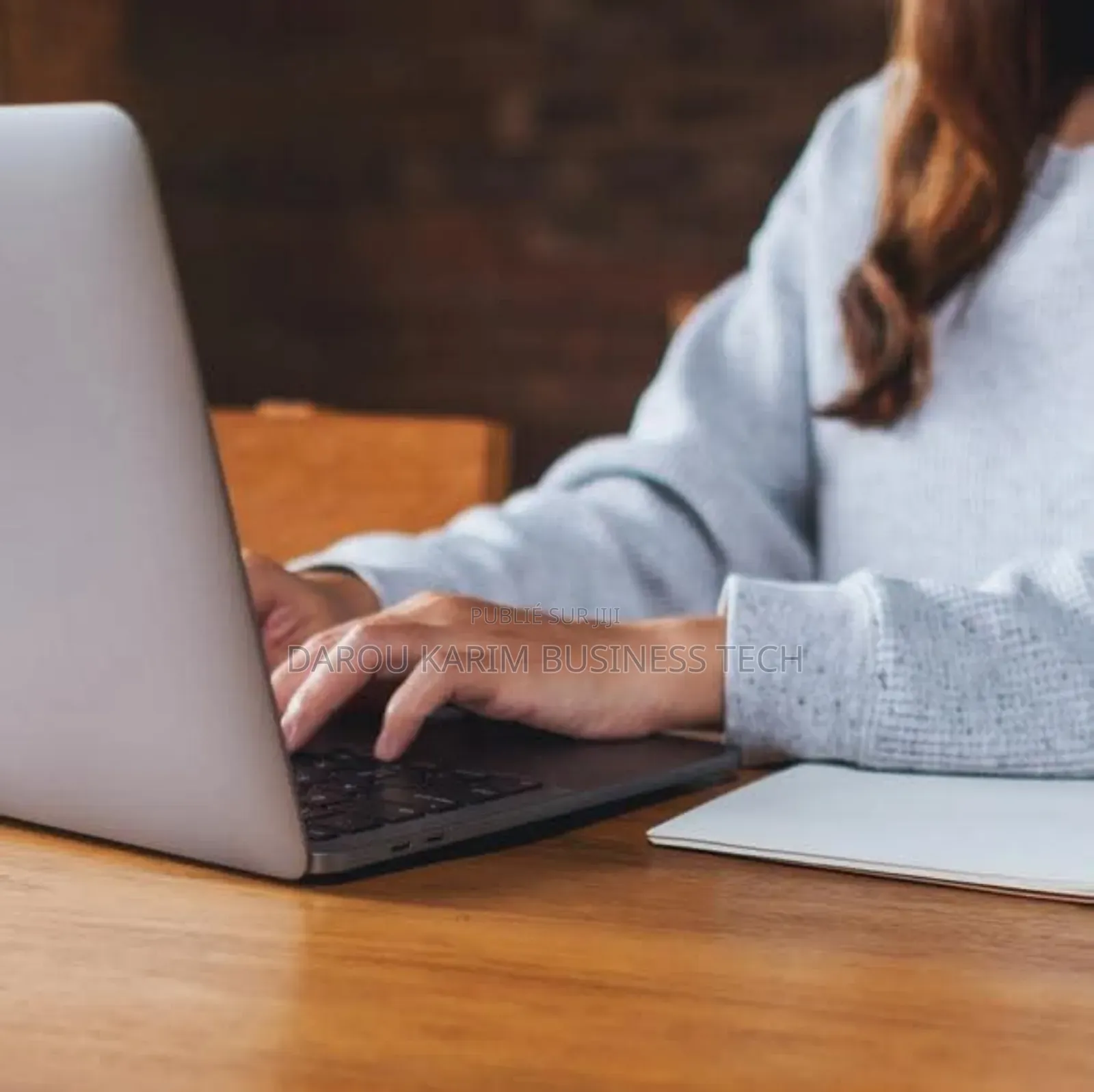 New Apple MacBook Pro 2017 16GB Intel Core I7 SSD 512GB