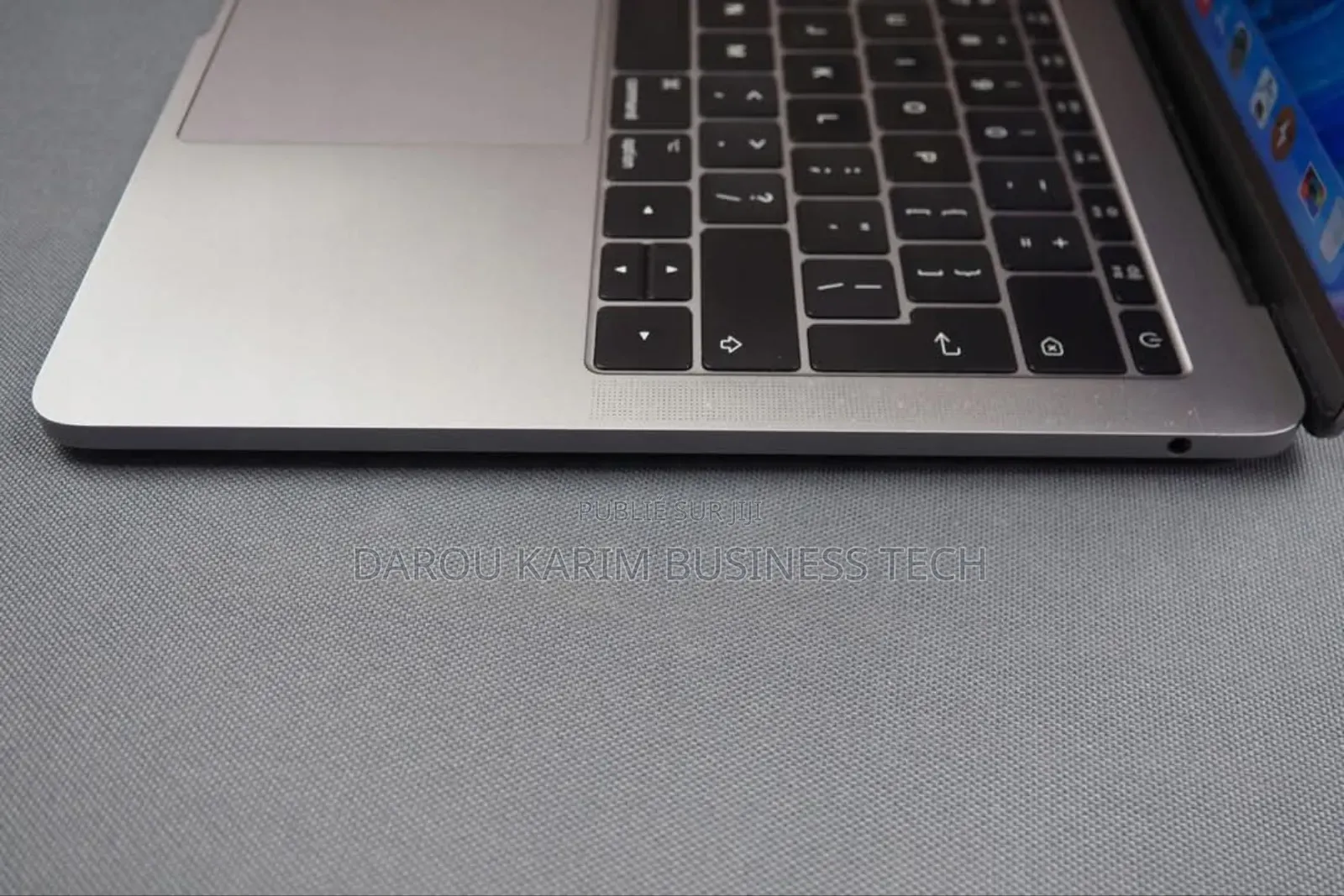 Ordinateur Portable Apple MacBook Pro 2017 8GB Intel Core I5 SSD 256GB