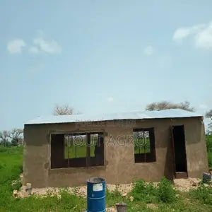 Verger De 5250 M2 Vers Tassette