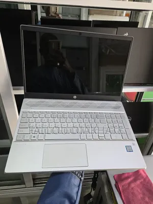 Ordinateur Portable HP Pavilion 15 12GB Intel Core I5 HDD 1T