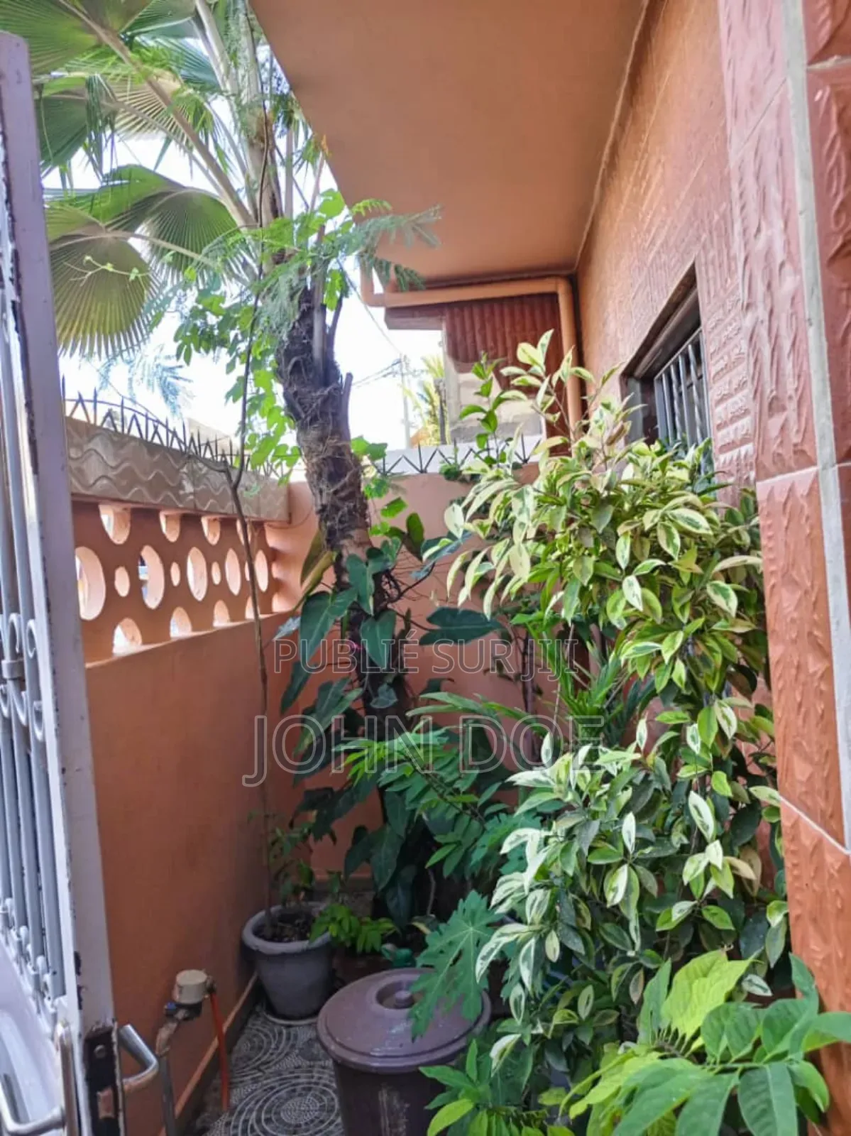 Furnished 7chbre Villa dans Maison À Liberté 6, Mermoz Sacré-Cœur