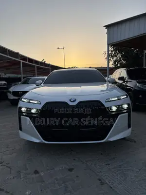 New BMW 7 Series 2024 Blanc