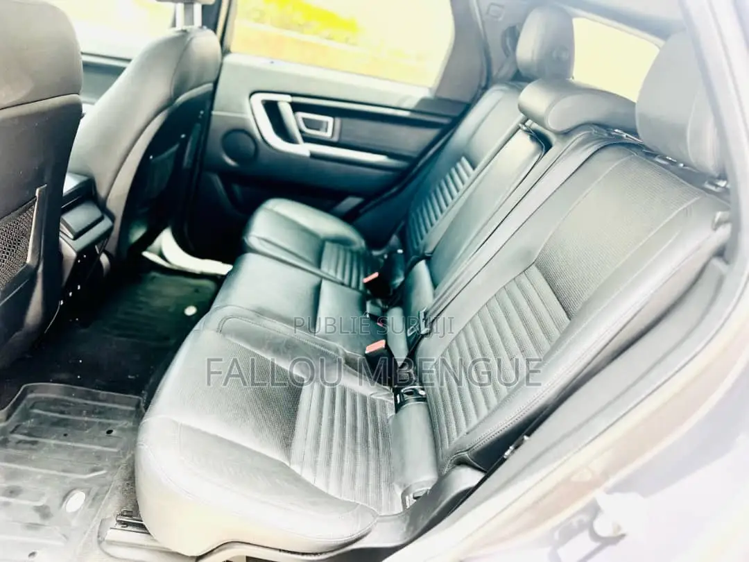 Land Rover Discovery 2016 Gris