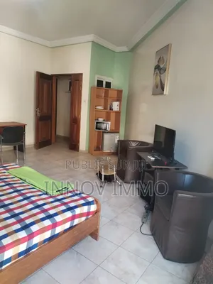 Furnished 4chbre Chambre et salon dans Inov Immo, Fann-Point E-Amitié