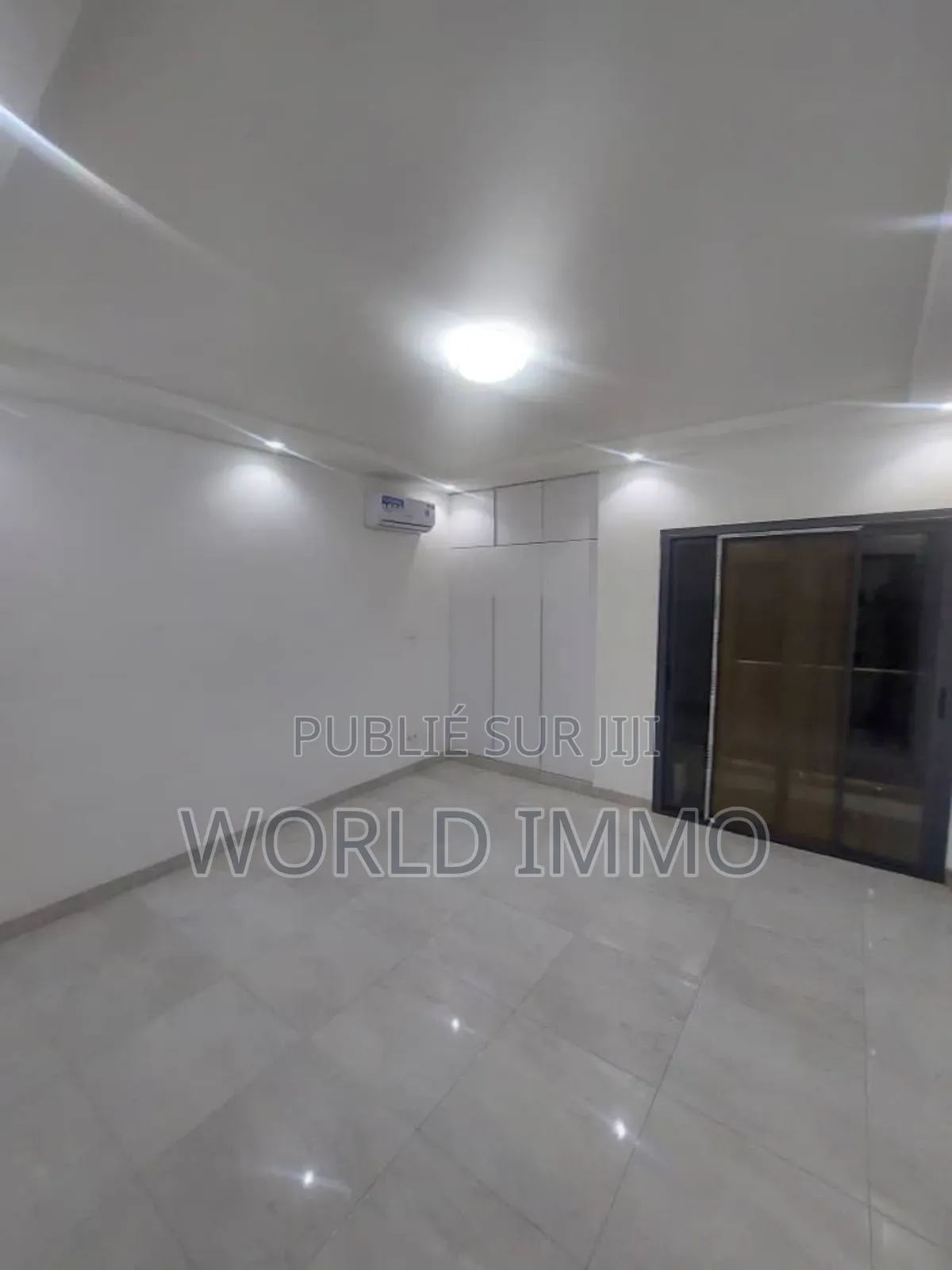 3chbre Appartement dans Repo, Ouakam à Louer