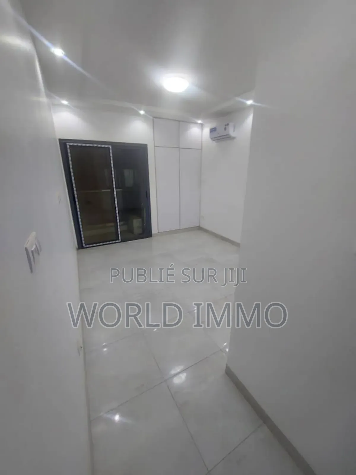 3chbre Appartement dans Repo, Ouakam à Louer