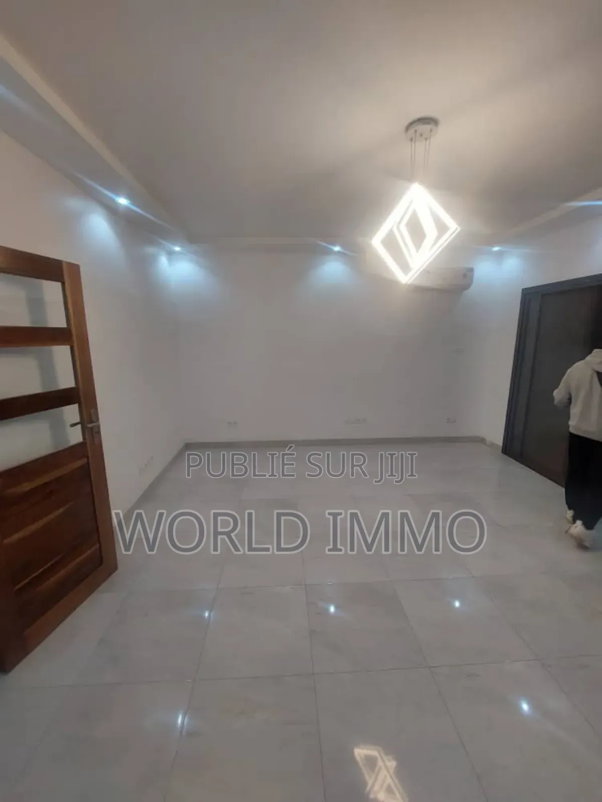 3chbre Appartement dans Repo, Ouakam à Louer