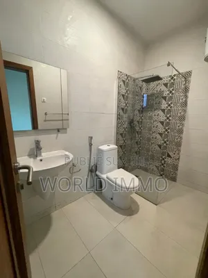 3chbre Appartement dans Lieu, Mermoz Sacré-Cœur à Louer