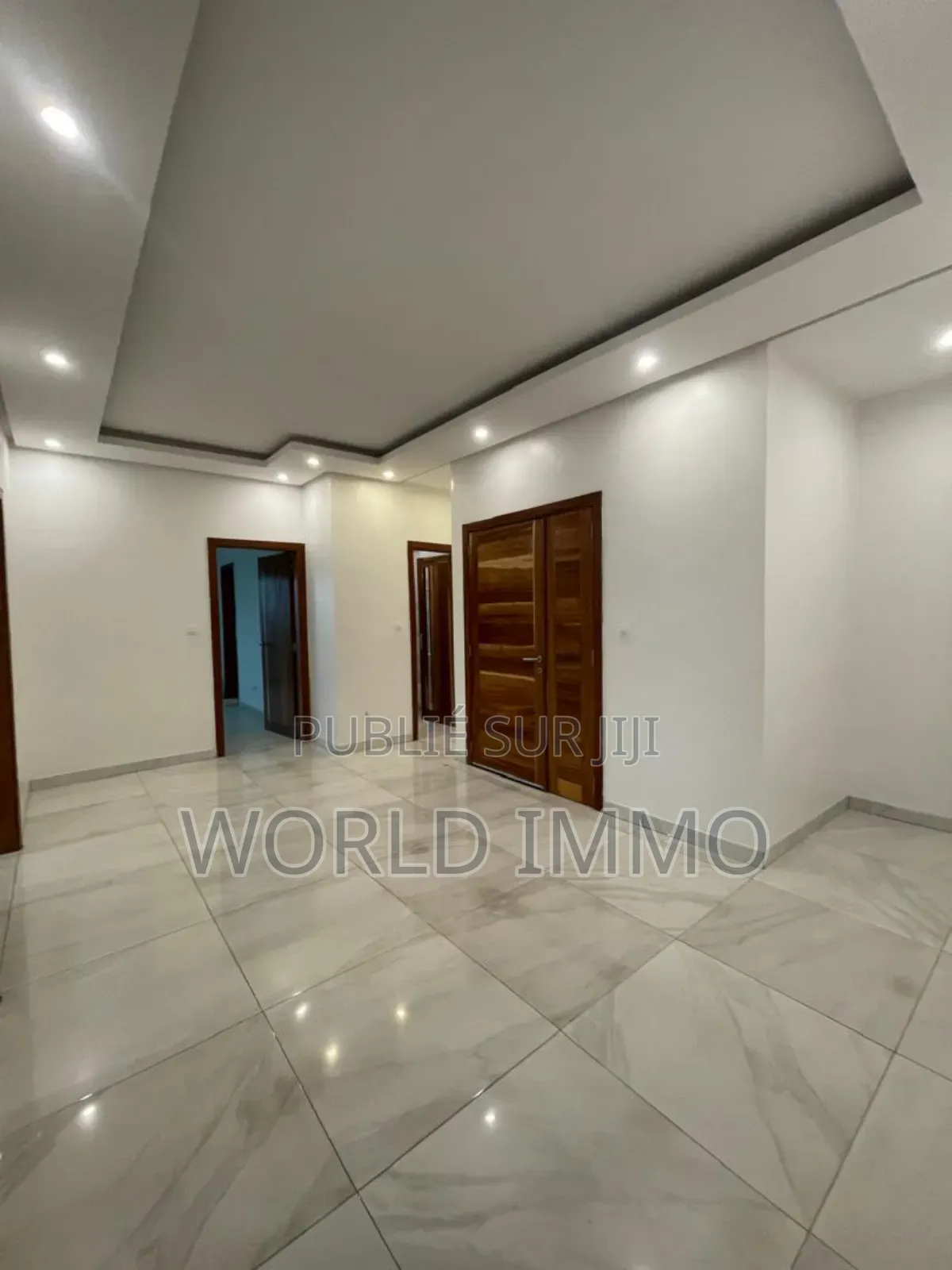 3chbre Appartement dans Lieu, Mermoz Sacré-Cœur à Louer