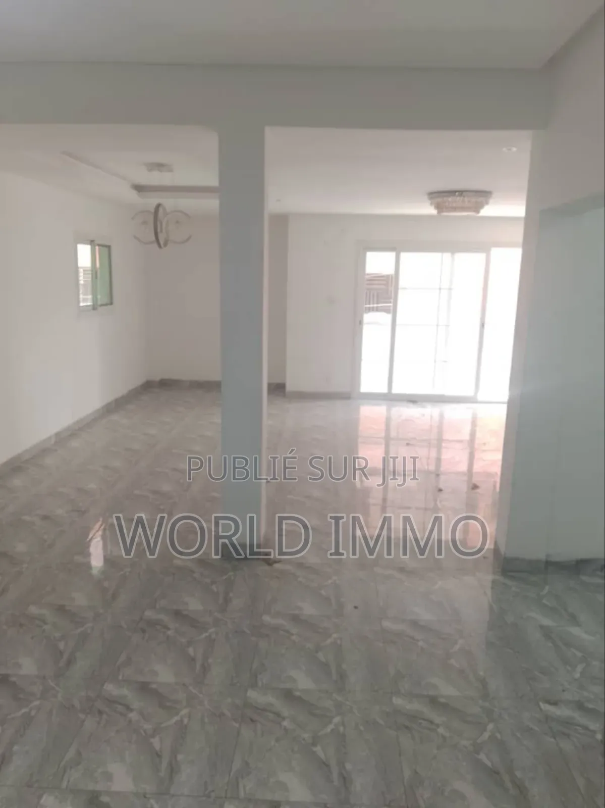 3chbre Appartement dans Zoula, Ouakam à Louer