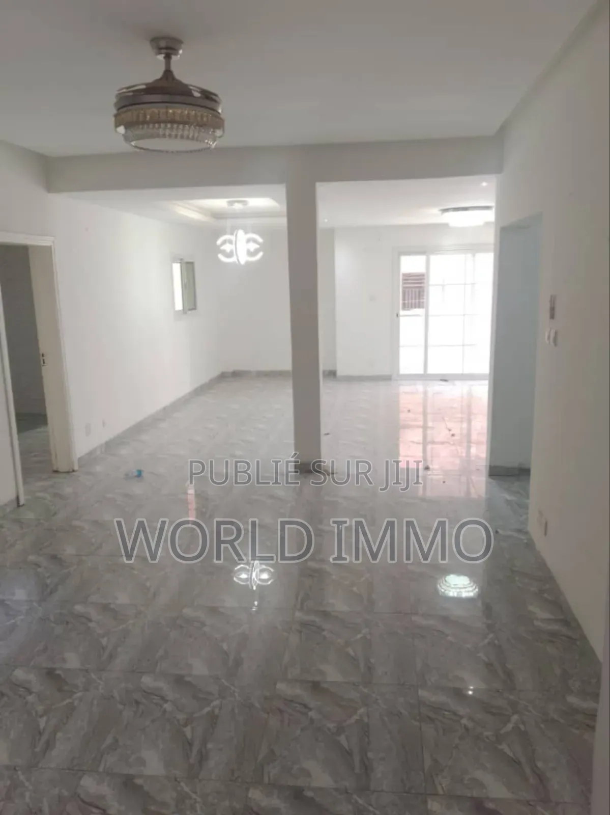 3chbre Appartement dans Zoula, Ouakam à Louer