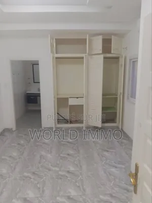 3chbre Appartement dans Zoula, Ouakam à Louer