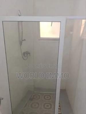 3chbre Appartement dans Zoula, Ouakam à Louer