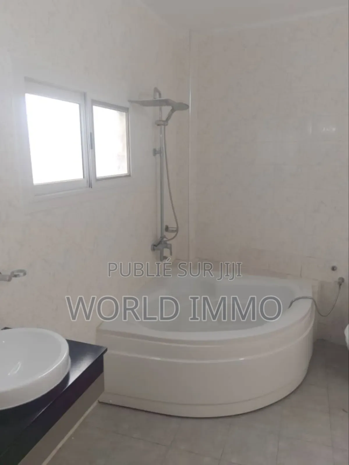 3chbre Appartement dans Zoula, Ouakam à Louer